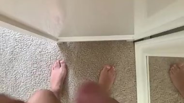 Teen cumming