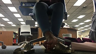 College teen feetplay