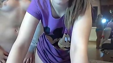 fingering my friend girl ass