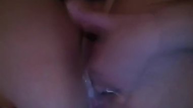 Teen Girlfriend Fingering Her Super Wet Pussy
