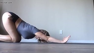 Nude Stretching, Perfect Ass