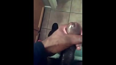 HUBBY JACKING OFF WHILE IM IN THE SHOWER