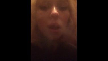 Smoke cigarette