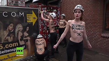 Nackte Frauen brechen in der HerbertstraÃŸe ein